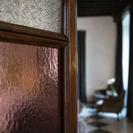 Duomosette Nocleg ze śniadaniem Carrara